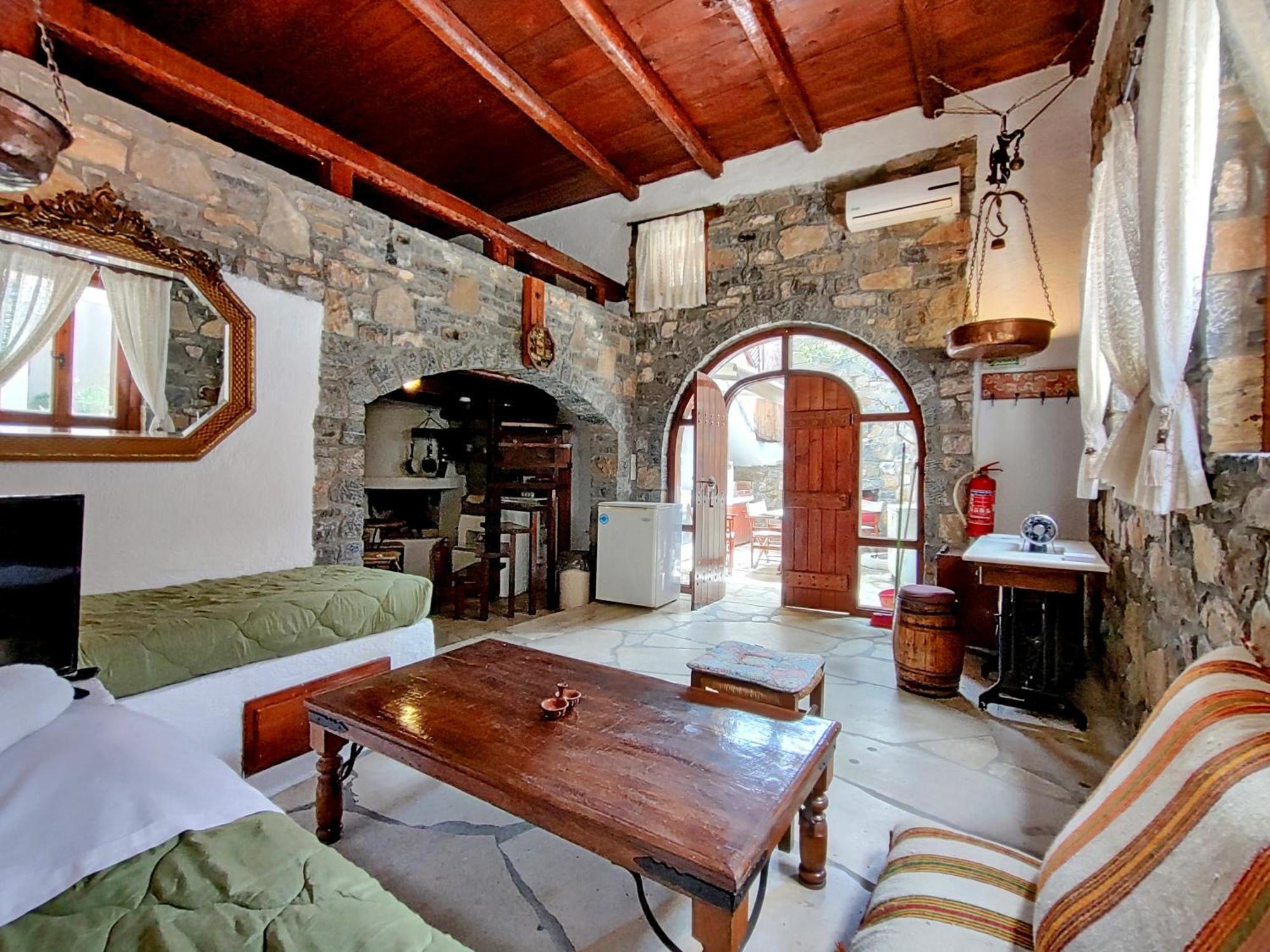 Elounda Traditional Homes Of Crete Exterior foto
